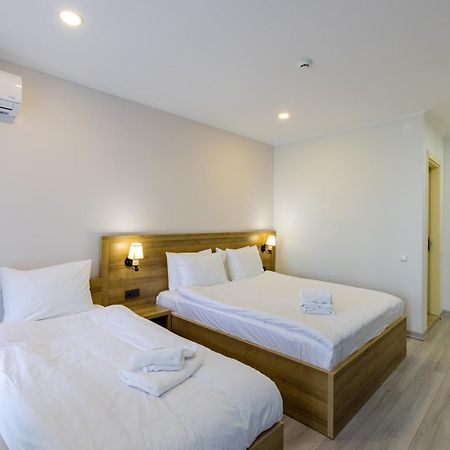 Aqua Batumi Hotel & Apartments Экстерьер фото