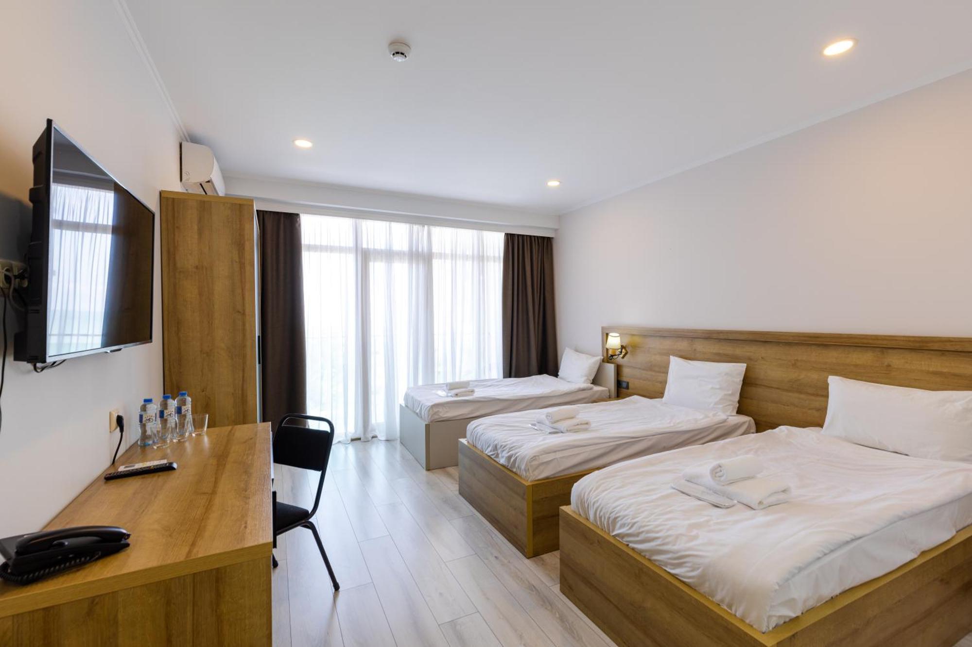 Aqua Batumi Hotel & Apartments Экстерьер фото