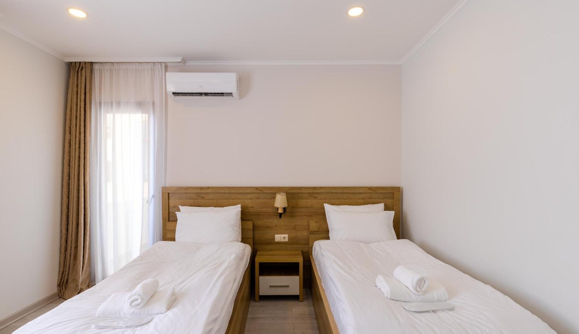 Aqua Batumi Hotel & Apartments Экстерьер фото