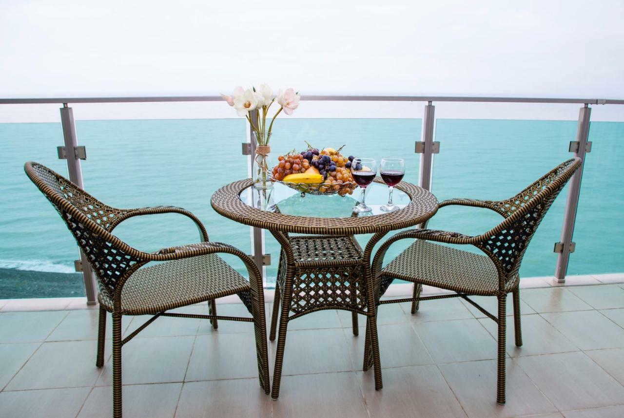 Aqua Batumi Hotel & Apartments Экстерьер фото
